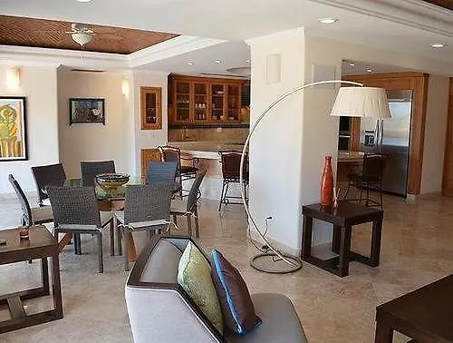 Dorado 4* Cabo San Lucas